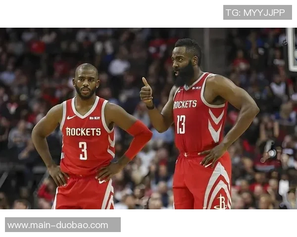 阿里纳斯直言队友不愿听保罗回忆往事引发热议 阿里纳斯直言队友不愿听保罗回忆往事引发热议